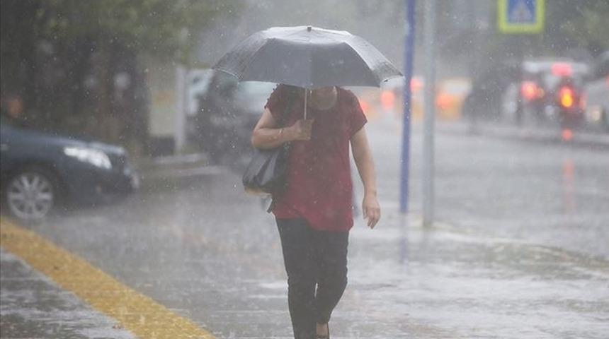 İstanbul, Tekirdağ, Kırklareli... Meteoroloji saat vererek uyarmıştı! Aniden bastırdı, trafik yoğunluğu oluştu... İşte son dakika 27 Haziran - 1 Temmuz hava durumu