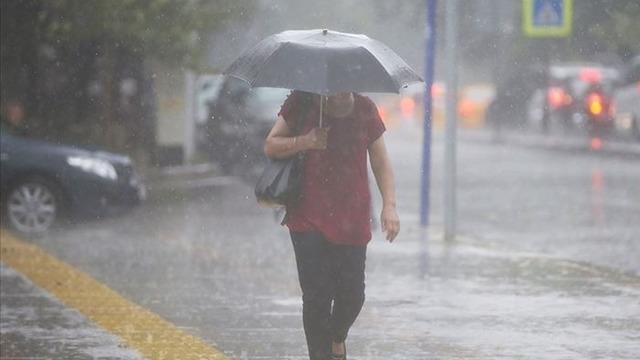 İstanbul, Tekirdağ, Kırklareli... Meteoroloji saat vererek uyarmıştı! Aniden bastırdı, trafik yoğunluğu oluştu... İşte son dakika 27 Haziran - 1 Temmuz hava durumu