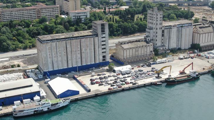 Sıfır otomobilde yeni dönem! Haydarpaşa Garı’ndaki o görüntüler dikkat çekti: Yaklaşık 15 gündür… G1