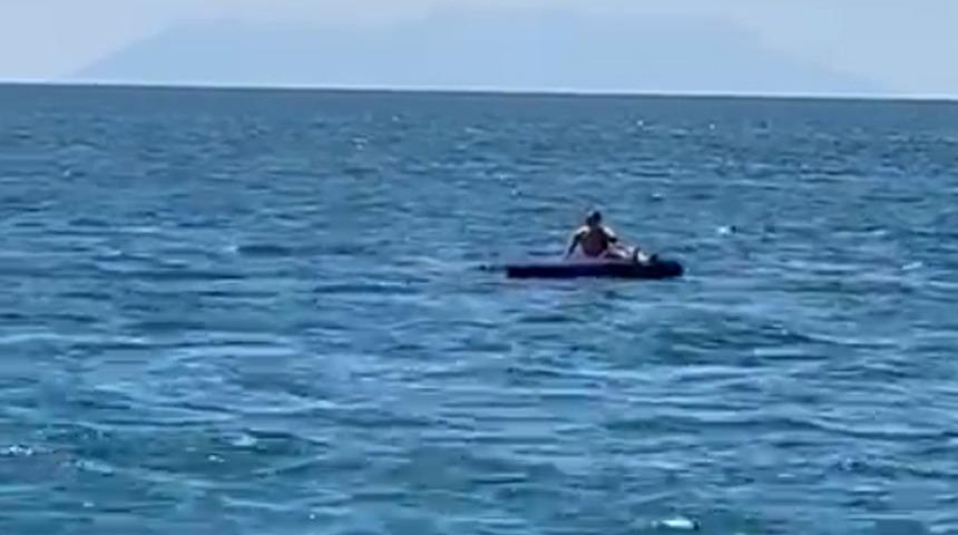 Deniz yatağında uyuyakaldı! Kıyıdan 4 mil açıkta bulundu