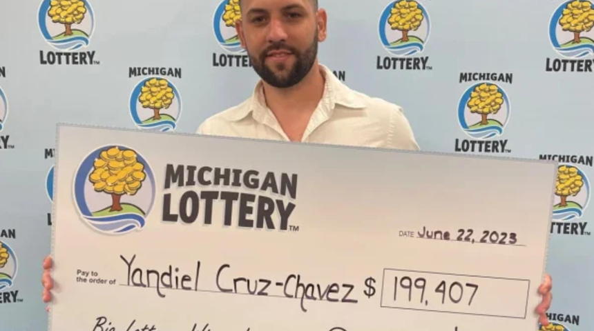 Cüzdanında eski bir piyango bileti bulunca hayatı tamamen değişti! Gerçek değerini öğrenince şaşkına döndü