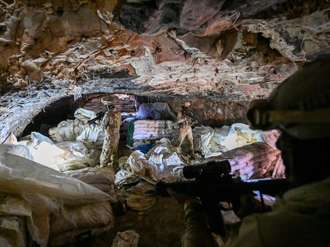 'Karataş &Ccedil;ukurları' ter&ouml;ristlerden temizlendi! Sığınak ve mağaralar yok edildi