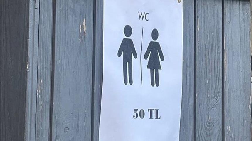 'Tuvalet 50 lira' Sosyal medyada gündem olmuştu! Çeşme'deki o işletmeci konuştu 'Bu yazıyı yazdıktan sonra rahat ettik'