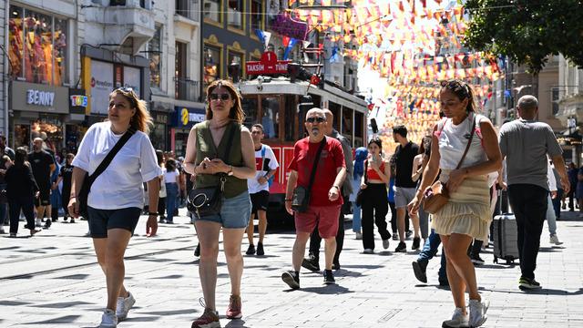 Bayramda boşalan İstanbul'un keyfini çıkardılar! O merkezlere akın ettiler