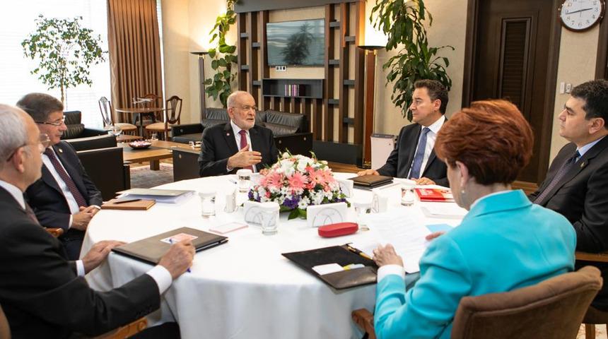 Gelecek Partisi Sözcüsü Özcan'dan 6'lı masa ortaklarına eleştiri! Sosyal medyadan paylaştı: 'Şaşırıyorum'