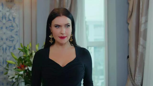 Yasak Elma'nın Ender'i Şevval Sam'ın itirafıyla şoke etti! ''Ben birini taklit etmedim, kendi kötülüğümü...''