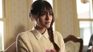 Ömer'in Süreyya'sı Simay Barlas bikinili pozlarıyla nefes kesti! Güzelliğiyle büyüledi