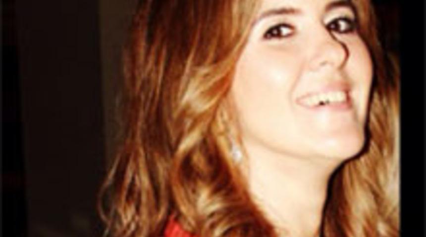 Burcu'dan Sevgililer G&uuml;n&uuml; Mektubu Var