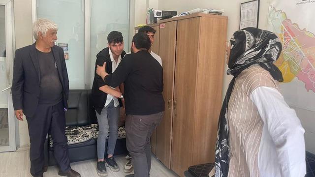 Köyden alışveriş için geldiler, yolda altın dolu çanta buldular! Aklımdan ilk geçen...