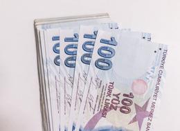 Birikmiş izinlere zamlı tarife! Yargıtay tüm işçileri ilgilendiren karara imza attı: Son maaşı üzerinden ödenecek