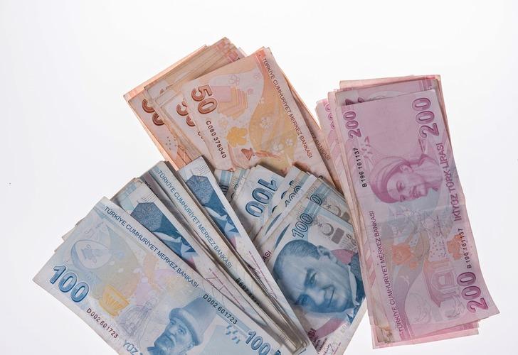Hem mevduat hem de ihtiyaç kredi faizi geriledi! Elinde parası olan, kredi almak isteyenler… Fazla Türk Lirası fazlası için yeni önlem yolda G4