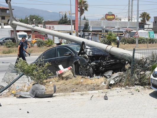 Hatay'da trafik kazası: 1 ölü, 2 yaralı!