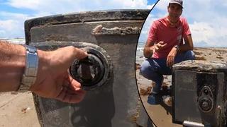 Sahile vuran kilitli bir kasa buldu! Açması tam 1 saat sürdü ve içinden çıkana inanamadı