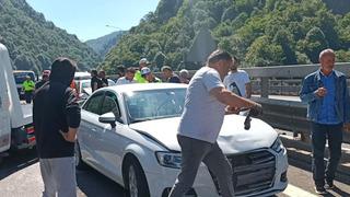 Bayram dönüşü Bolu'da zincirleme kaza! 18 araç birbirine girdi