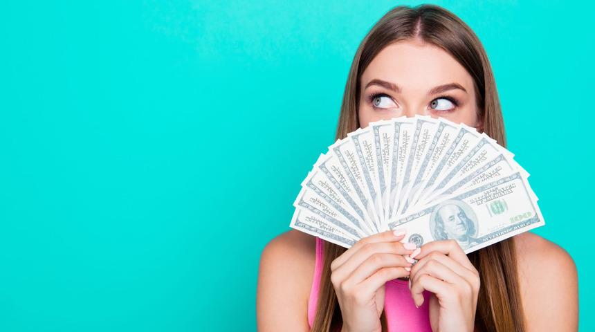 Dikkat her an para içinde yüzebilirsiniz! İşte doğuştan zengin olmaya aday 3 burç...