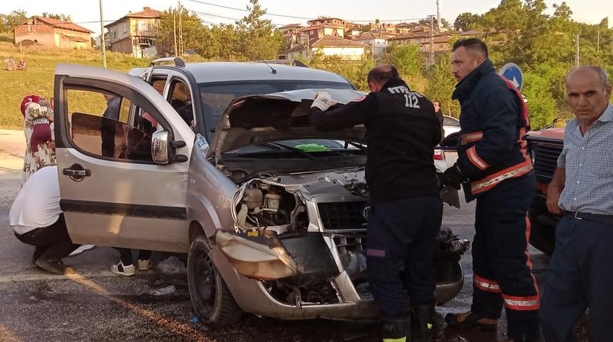 Kastamonu'da trafik kazası: 10 kişi yaralandı