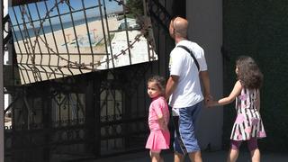 İBB'ye ait plaj kapalı, 200 metre ilerisindeki özel plaj açık! Girişte alınan ücret gündem oldu