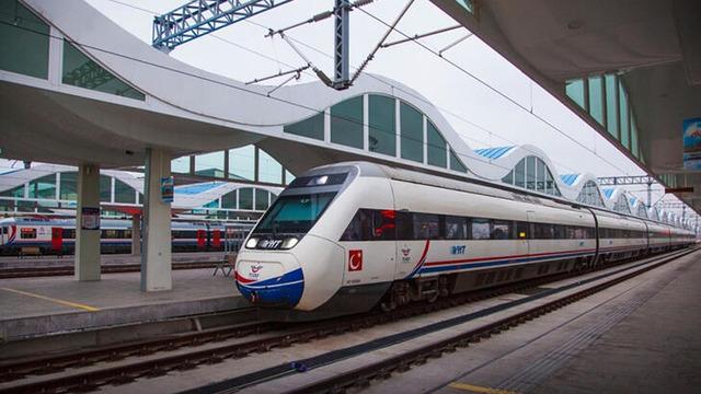 YÜKSEK HIZLI TREN BİLET FİYATLARI 2023: Zamlı hızlı tren biletleri ne kadar, kaç TL oldu? TCDD'den yüzde 30 zam!