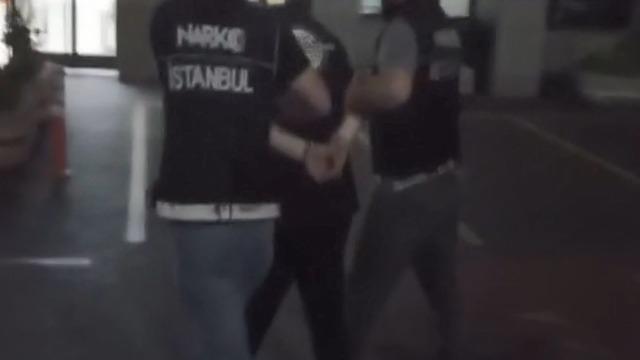hollandali-uyusturucu-baronunun-sag-kolu-kara-mambayi-istanbul-polisi-yakaladi_8859_dhaphoto6