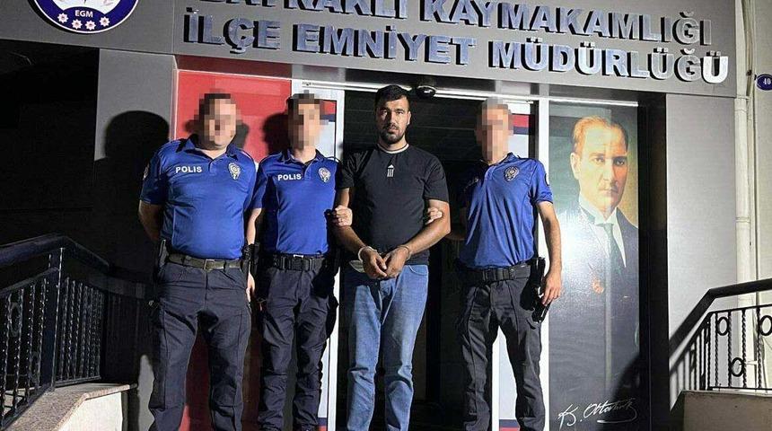 Tartıştığı annesini öldürdü, bakın nerede yakalandı! Cinayet öncesi dikkat çeken paylaşım