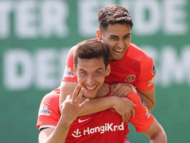 Umut Nayir Fenerbahçe ile anlaştı! Milli oyuncu ile 2+1 yıllık anlaşma sağlandı...