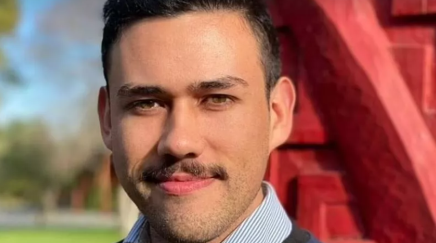 Yatılı okulda skandal! Öğretmen ve 16 yaşındaki öğrencisinin yasak aşkı ifşa edildi... Mesajları silmesi için uyarmıştı ama... 