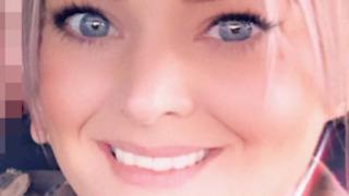 Hastanenin otoparkında hemşire diyaliz hastasıyla cinsel ilişkiye girdi! Hastası kalp krizi geçirince yakalanmamak için ambulans çağırmadı