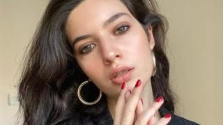 Gelsin Hayat Bildiği Gibi'nin Aylin'i Sanem Babi bikinili pozlarıyla nefes kesti! Yorum yağdı