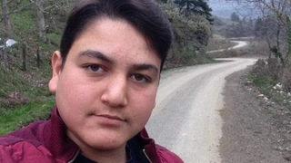 Evinin balkonunda otururken bir anda yere yığıldı! Maganda kurşunu 18 yaşındaki genci hayattan kopardı