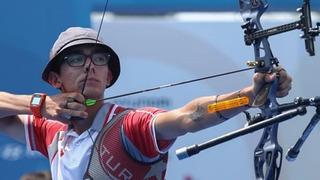 Milli okçu Mete Gazoz'un acı günü