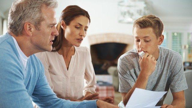 Anne-babalara özel karne tüyoları! Yaklaşımınız doğru mu?