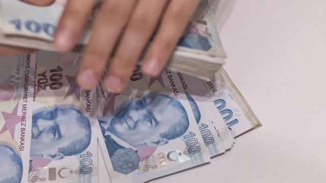 Son dakika: Toplu sözleşmede memur ve emekli zammı için ilk teklif açıklandı: Yüzde 110 artış talep edilmişti! Hükümet 'yüzde 34' dedi