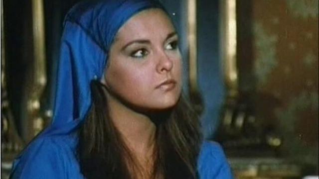 Yeşilçam'ın tescilli güzeli Aydan Şener'in son haline yorum yağdı! Adeta yıllara meydan okuyor