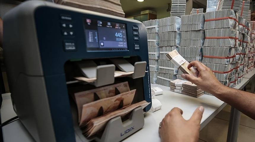 Vatandaş kredi kartlarına yüklendi, 73 milyar lira arttı!  1 yılda tüketici kredilerinde 530 milyarlık yükseliş