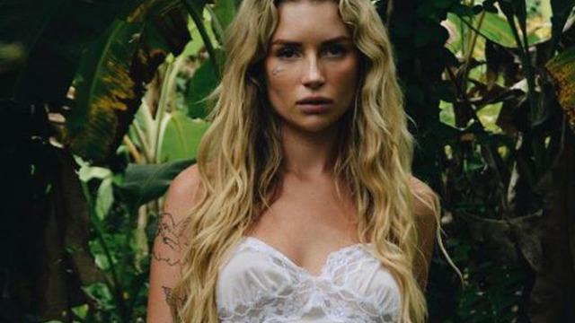 Model Lottie Moss'un son paylaşımını görenler Instagram bunu kaldırmalı dedi