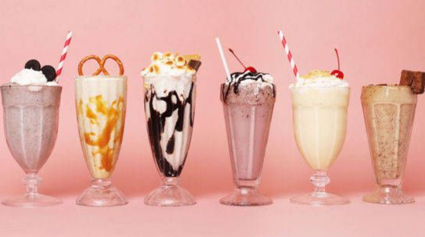 Yaz sıcaklarında içinizi ferahlatacak milkshake tarifi: Çilekli, muzlu milkshake nasıl yapılır? İşte malzemeleri