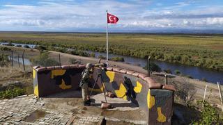 Yunanistan'dan Türkiye'ye girmeye çalıştılar! MSB açıkladı: 2'si FETÖ'cü çıktı