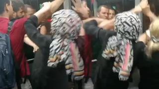 Yer: İstanbul! Metrobüste tekme tokat kavga