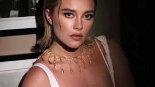 Florence Pugh, Paris Moda Haftası'na sütyensiz katıldı! Pozları olay oldu