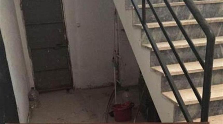 Merdiven boşluğunda cenin parçaları bulundu