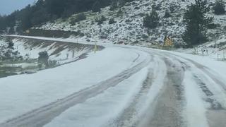 Temmuz ayında şaşırtan görüntüler... Misket büyüklüğünde yağdı, her yer beyaza büründü!