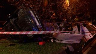 İstanbul'da feci kaza! Otomobil ikiye bölündü