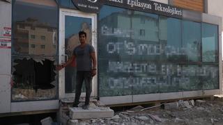 Cama yazdığı yazı herkesi şaşırttı 'Sayın' diye başladı... Çeklere varana kadar her şeyi gitmiş! 'Resmi konuşmamız gerekirse 600 bin TL'