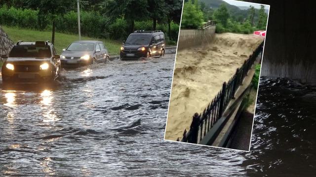 Hayatı felç etti! Meteoroloji uyarmıştı: Deniz ve dereler taştı, yollar göle döndü, bazı bölgeler sular altında kaldı... Mahsur kalanlar oldu