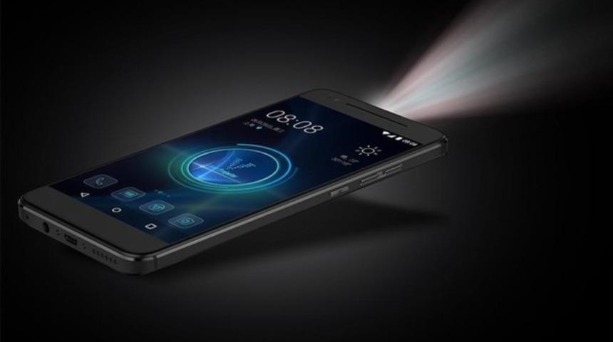 Moviphone 100 inç görüntü yansıtabiliyor