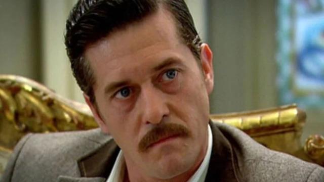 Öyle Bir Geçer Zaman Ki'nin yakışıklı Soner'iydi! Türkiye'yi terk eden Mete Horozoğlu son haliyle şaşırttı