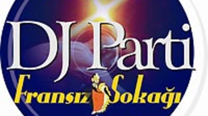 &Uuml;nl&uuml;leri Fransız Sokağı'nda