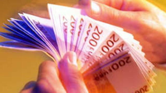 Kızınca 32 bin Euro'ya limuzin aldı