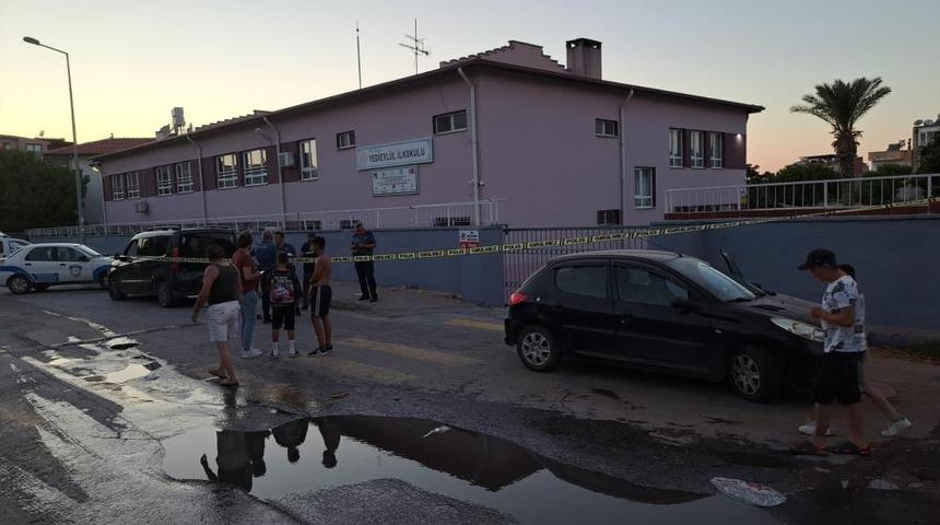 Kuşadası'nda dehşet! Kavga ettiği eski sevgilisini silahla boğazından vurdu