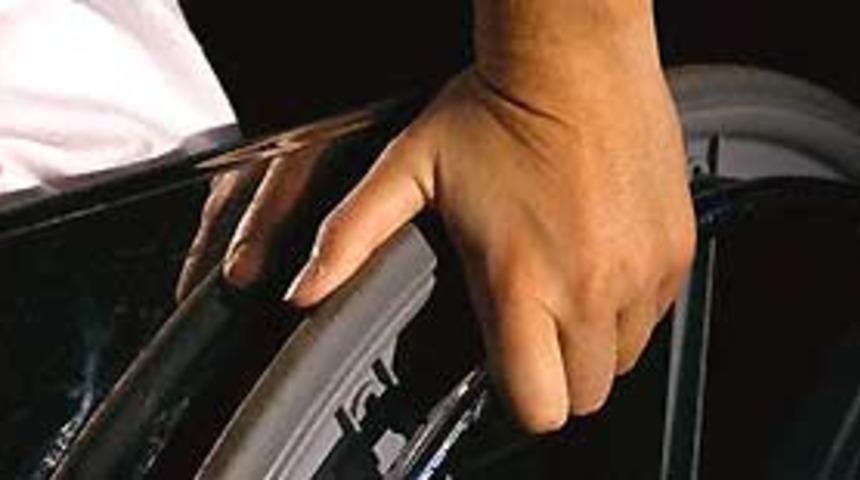 Gençler nasıl ve neden felç geçirir?